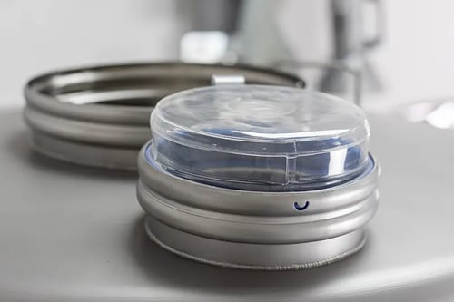 Blanking Cap on Farley Greene Sifter