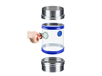 Quick access port-Seeflex 040E-angled hand-white background-400x300px