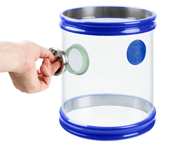 Quick access port-Hand-Seeflex 040E-connector-400x300px