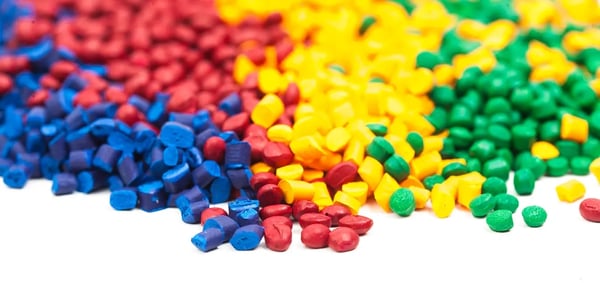 tinted-plastic-granulate-for-injection-moulding